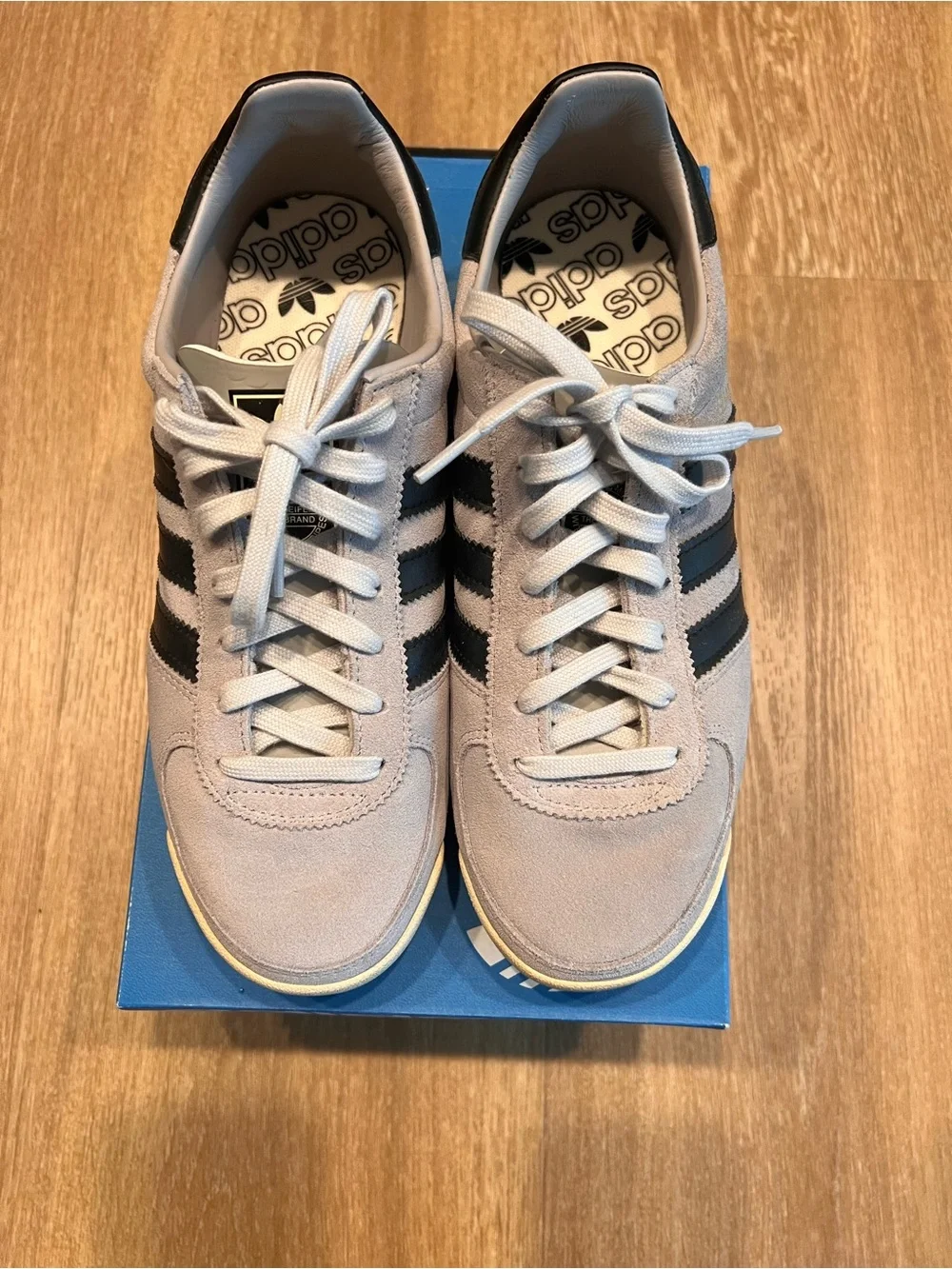 adidas Originals Guam Sneakers Grey Three Black Suede IG6181 Women’s US 8 w/ Box